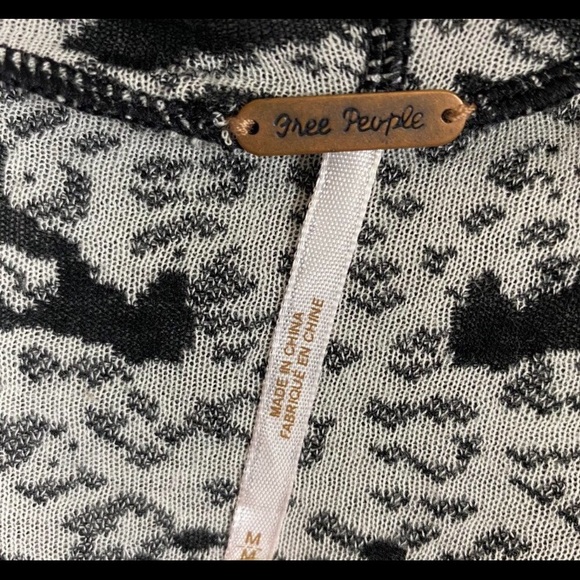 Free People hoodie, pullover, sweater - Picture 6 of 6